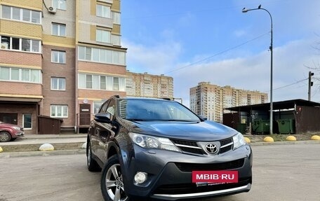 Toyota RAV4, 2015 год, 2 290 000 рублей, 3 фотография