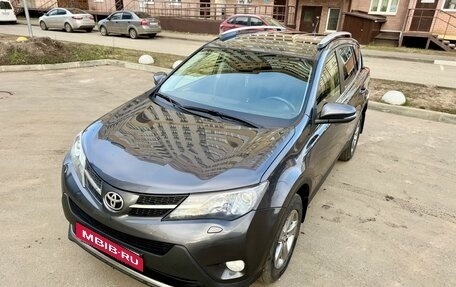 Toyota RAV4, 2015 год, 2 290 000 рублей, 6 фотография