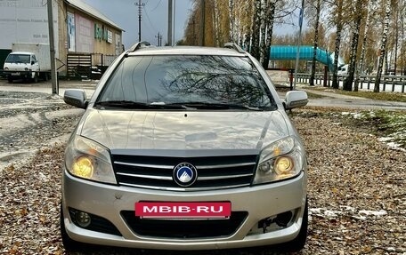 Geely MK Cross I, 2013 год, 235 000 рублей, 2 фотография