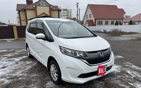 Honda Freed II, 2016 год, 1 960 000 рублей, 2 фотография