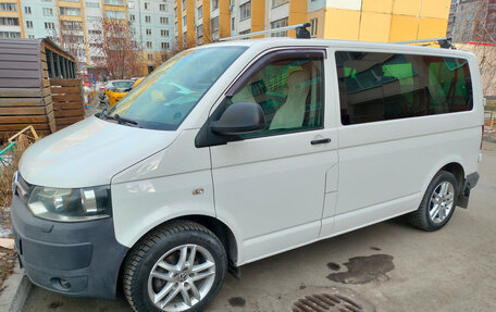 Volkswagen Caravelle T5, 2010 год, 2 100 000 рублей, 6 фотография