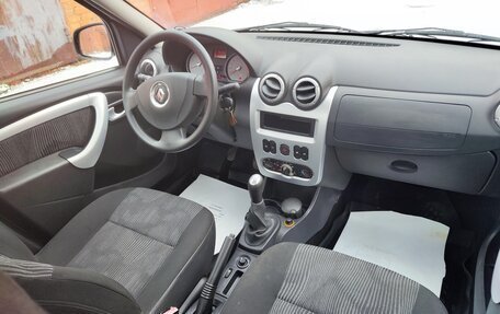 Renault Logan I, 2010 год, 900 000 рублей, 12 фотография