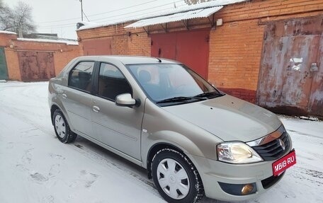 Renault Logan I, 2010 год, 900 000 рублей, 3 фотография