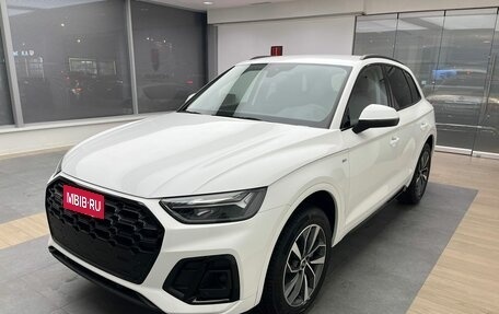 Audi Q5, 2023 год, 12 600 000 рублей, 2 фотография