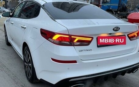 KIA Optima IV, 2018 год, 2 500 000 рублей, 9 фотография