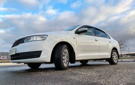 Skoda Rapid I, 2014 год, 880 000 рублей, 3 фотография