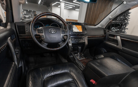 Toyota Land Cruiser 200, 2011 год, 2 990 000 рублей, 9 фотография