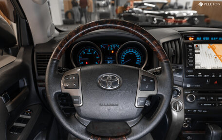 Toyota Land Cruiser 200, 2011 год, 2 990 000 рублей, 13 фотография