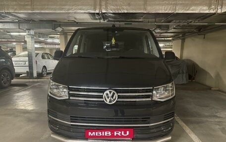 Volkswagen Caravelle T6 рестайлинг, 2019 год, 5 400 000 рублей, 2 фотография