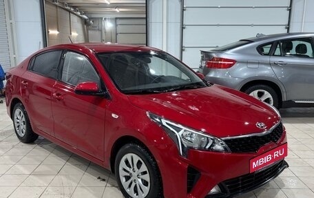 KIA Rio IV, 2020 год, 1 740 000 рублей, 2 фотография