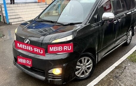 Toyota Voxy II, 2012 год, 1 750 000 рублей, 8 фотография