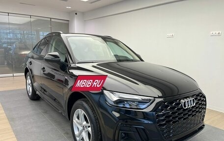 Audi Q5, 2023 год, 11 140 000 рублей, 2 фотография