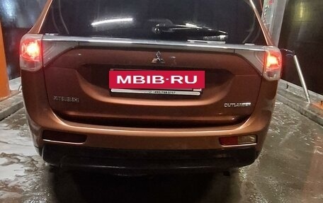 Mitsubishi Outlander III рестайлинг 3, 2012 год, 1 520 000 рублей, 9 фотография