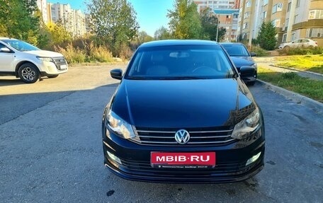 Volkswagen Polo VI (EU Market), 2015 год, 800 000 рублей, 1 фотография