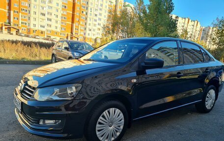 Volkswagen Polo VI (EU Market), 2015 год, 800 000 рублей, 2 фотография