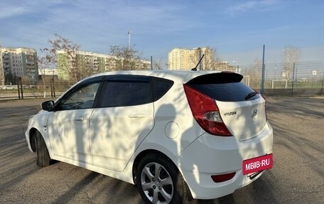 Hyundai Solaris II рестайлинг, 2013 год, 985 000 рублей, 9 фотография