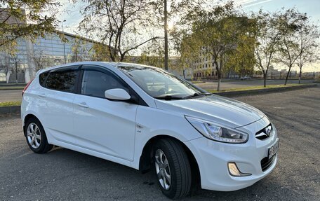 Hyundai Solaris II рестайлинг, 2013 год, 985 000 рублей, 22 фотография