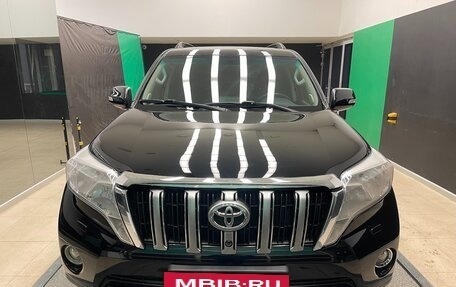 Toyota Land Cruiser Prado 150 рестайлинг 2, 2014 год, 2 900 000 рублей, 2 фотография