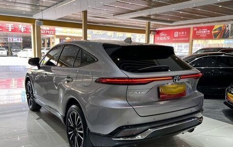 Toyota Venza, 2022 год, 2 887 000 рублей, 2 фотография