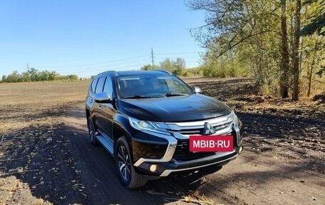 Mitsubishi Pajero Sport III рестайлинг, 2020 год, 3 600 000 рублей, 2 фотография