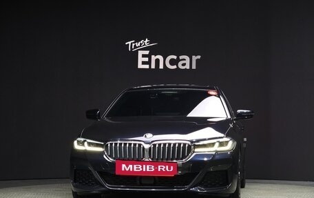 BMW 5 серия, 2021 год, 4 460 000 рублей, 2 фотография