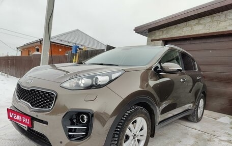 KIA Sportage IV рестайлинг, 2018 год, 2 600 000 рублей, 3 фотография