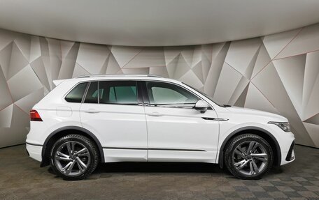 Volkswagen Tiguan II, 2021 год, 4 249 700 рублей, 6 фотография