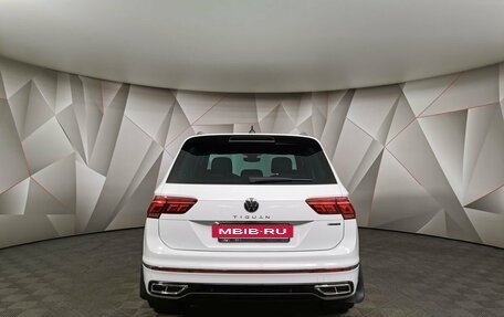 Volkswagen Tiguan II, 2021 год, 4 249 700 рублей, 8 фотография