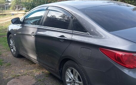 Hyundai Sonata VI, 2010 год, 870 000 рублей, 7 фотография