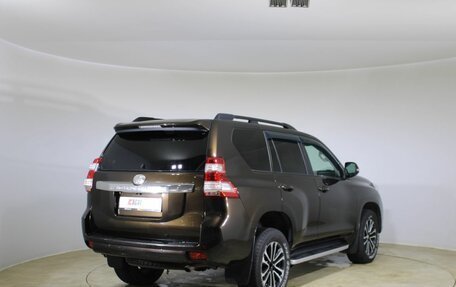 Toyota Land Cruiser Prado 150 рестайлинг 2, 2016 год, 3 365 000 рублей, 5 фотография