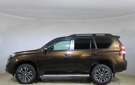 Toyota Land Cruiser Prado 150 рестайлинг 2, 2016 год, 3 365 000 рублей, 8 фотография