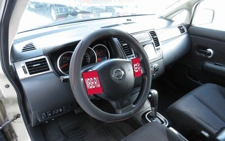 Nissan Tiida, 2010 год, 925 000 рублей, 11 фотография