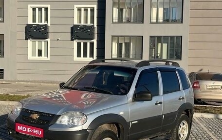 Chevrolet Niva I рестайлинг, 2012 год, 475 000 рублей, 3 фотография