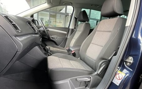 Volkswagen Sharan II, 2012 год, 1 154 770 рублей, 34 фотография