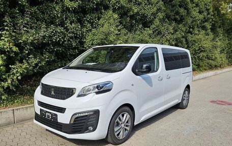 Peugeot Traveller I, 2024 год, 6 800 000 рублей, 1 фотография