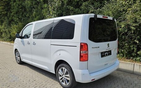 Peugeot Traveller I, 2024 год, 6 800 000 рублей, 2 фотография