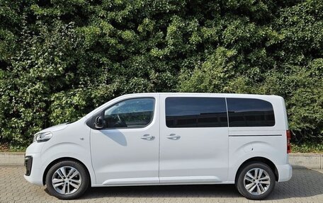 Peugeot Traveller I, 2024 год, 6 800 000 рублей, 3 фотография