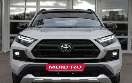 Toyota RAV4, 2023 год, 4 590 000 рублей, 2 фотография