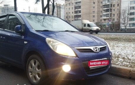 Hyundai i20 IB рестайлинг, 2010 год, 735 000 рублей, 2 фотография