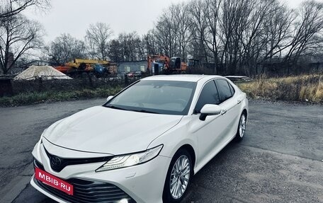 Toyota Camry, 2018 год, 3 099 999 рублей, 7 фотография