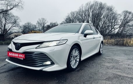 Toyota Camry, 2018 год, 3 099 999 рублей, 4 фотография