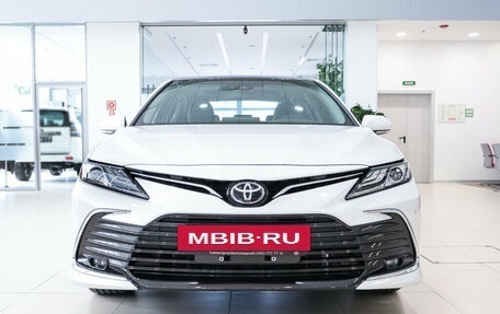 Toyota Camry, 2023 год, 5 690 000 рублей, 7 фотография