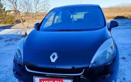 Renault Scenic III, 2012 год, 585 500 рублей, 2 фотография