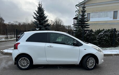 Toyota Yaris III рестайлинг, 2007 год, 480 000 рублей, 7 фотография