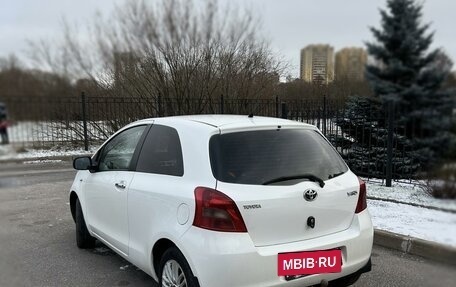 Toyota Yaris III рестайлинг, 2007 год, 480 000 рублей, 4 фотография