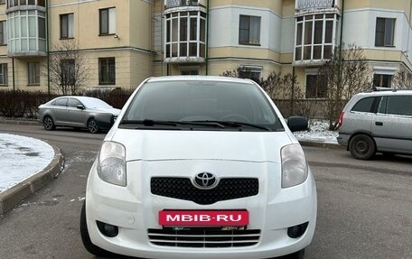 Toyota Yaris III рестайлинг, 2007 год, 480 000 рублей, 6 фотография