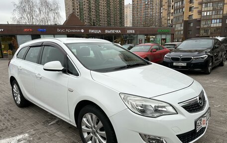 Opel Astra J, 2011 год, 1 230 000 рублей, 2 фотография