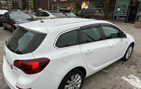 Opel Astra J, 2011 год, 1 230 000 рублей, 8 фотография