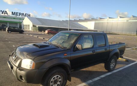 Nissan NP300, 2013 год, 900 000 рублей, 4 фотография