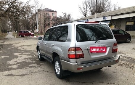 Toyota Land Cruiser 100 рестайлинг 2, 2005 год, 2 990 000 рублей, 3 фотография